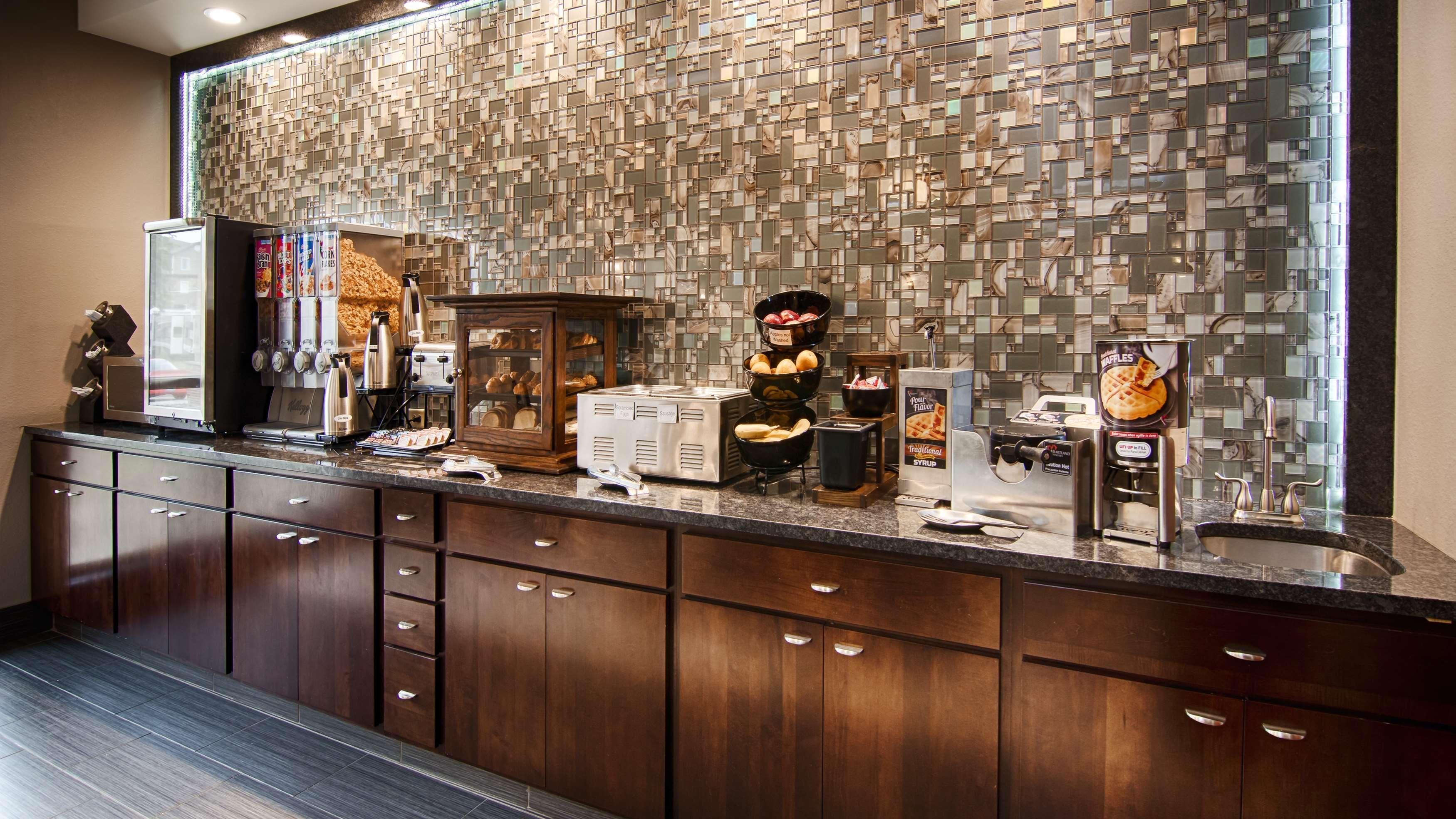 Best Western Elkhart Inn & Suites Экстерьер фото