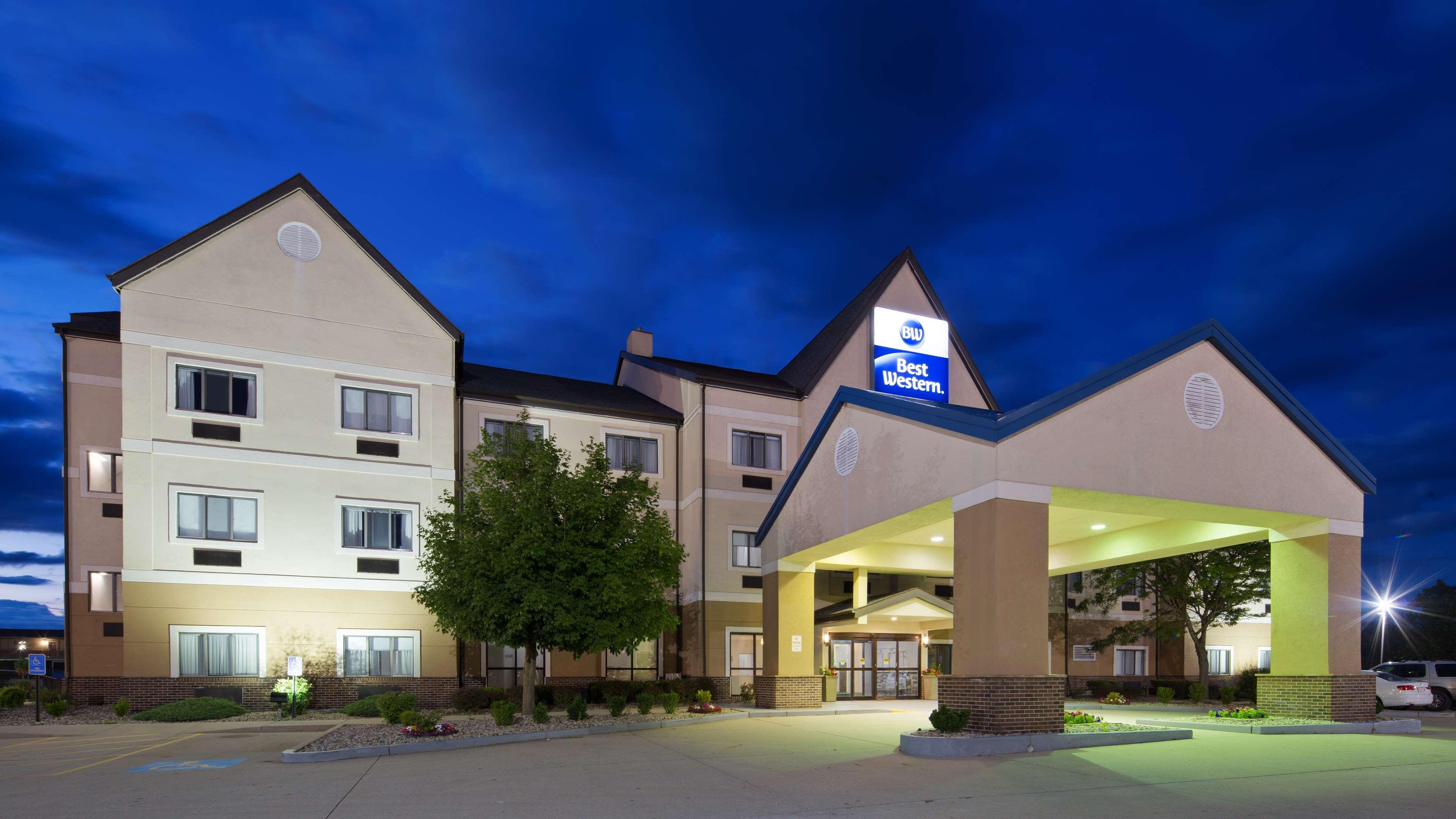 Best Western Elkhart Inn & Suites Экстерьер фото