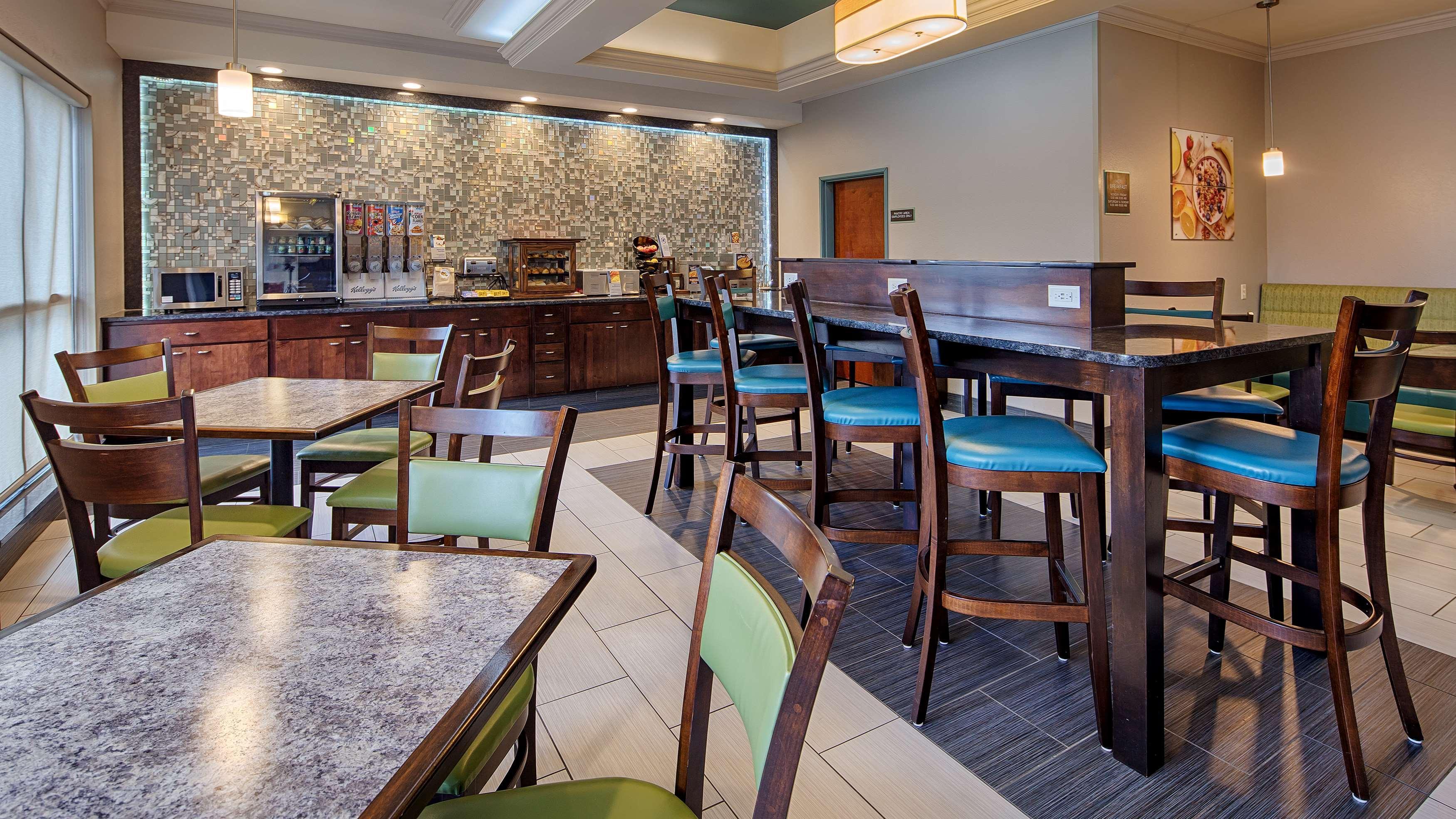 Best Western Elkhart Inn & Suites Экстерьер фото