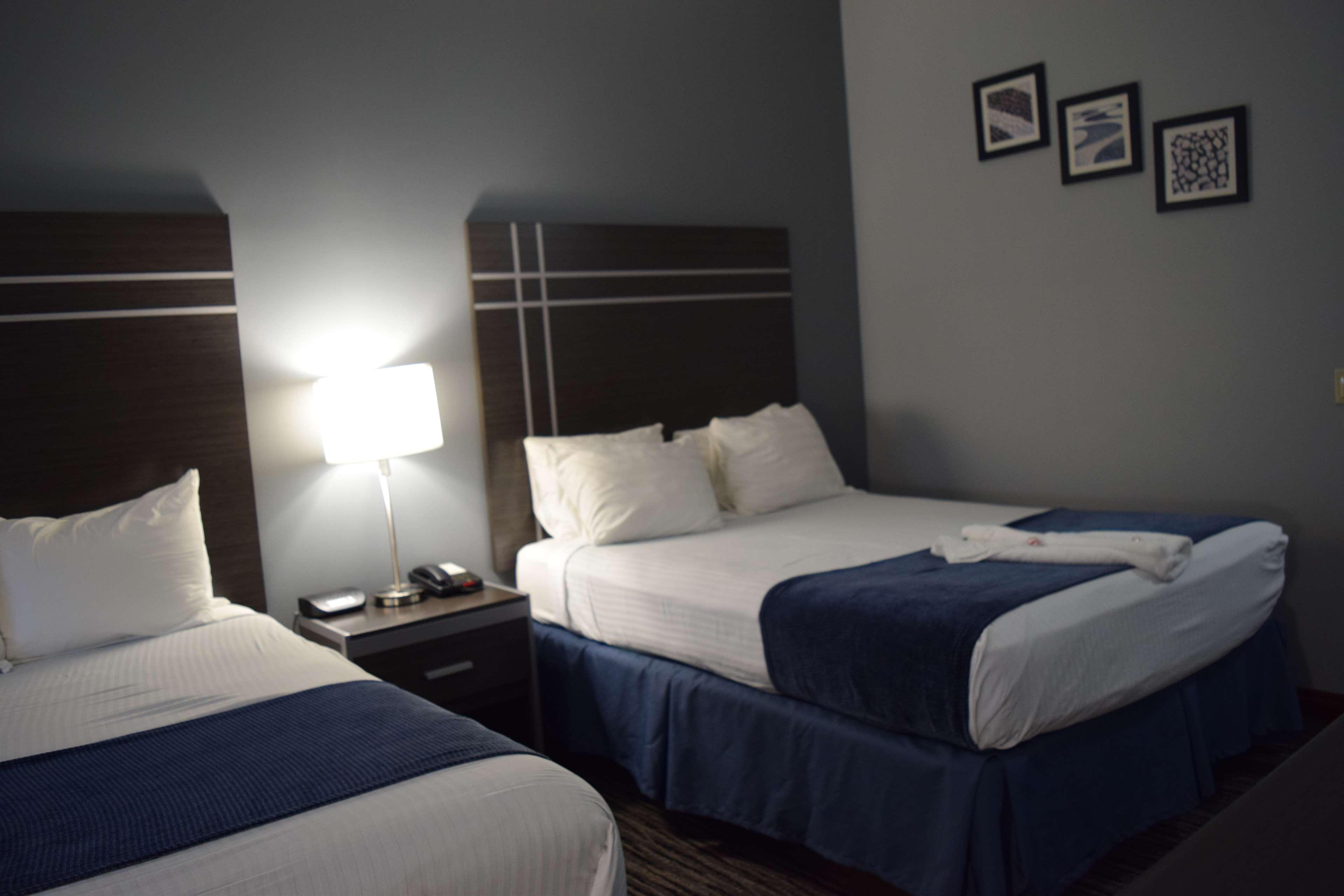Best Western Elkhart Inn & Suites Экстерьер фото